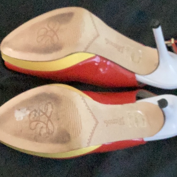 Women’s J. Renee heels, red, yellow and white size 7.5 - Picture 5 of 5